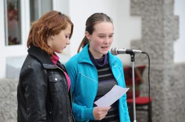 Slávnostné odovzdávanie hasičského vozidla 25.10.2011 Slávnostné odovzdávanie hasičského vozidla 25.10.2011