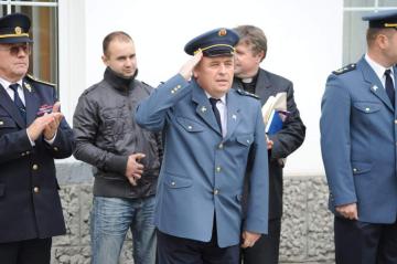 Slávnostné odovzdávanie hasičského vozidla 25.10.2011 Slávnostné odovzdávanie hasičského vozidla 25.10.2011