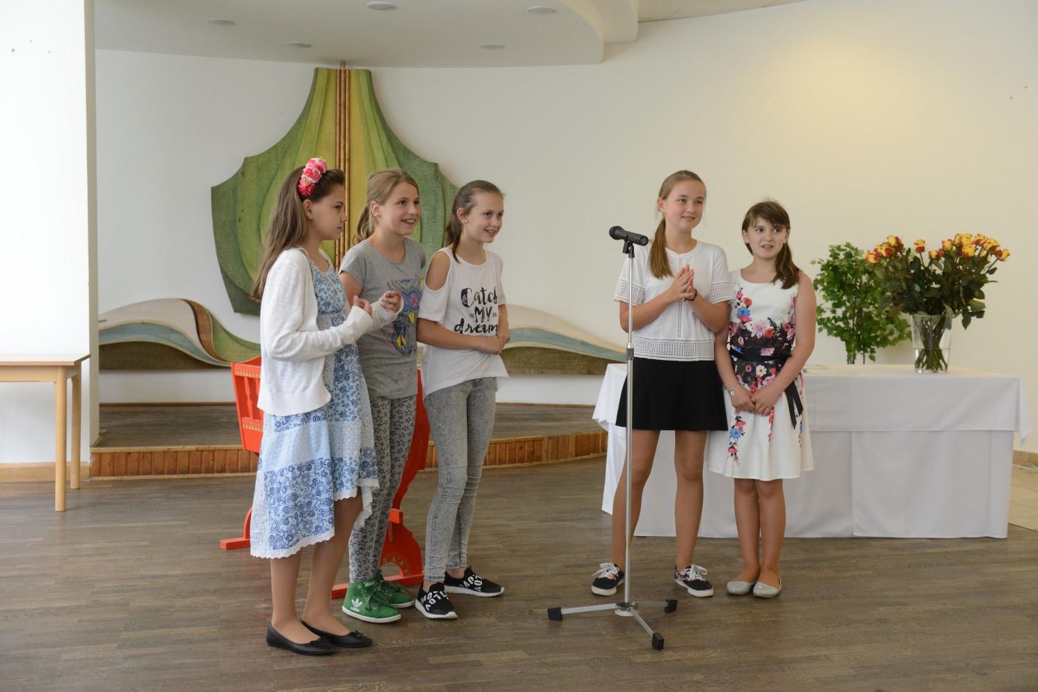 Fotogaléria Uvítanie detí narodených v roku 2016 - 07.06.2017 (50) Uvítanie detí narodených v roku 2016 - 07.06.2017